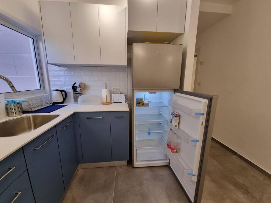 Beautiful 2-Bedroom Sea-View Apartment Netanya Extérieur photo